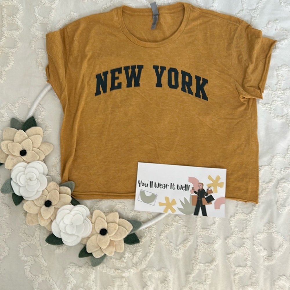 New York cropped T.  Size XL